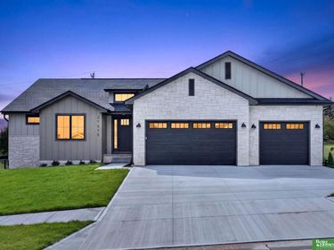 21019 E Street, Elkhorn, NE 68022