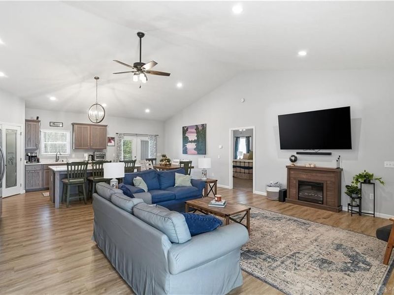 1348 Wagner Drive, Perry Township, OH 45118 Photo 6