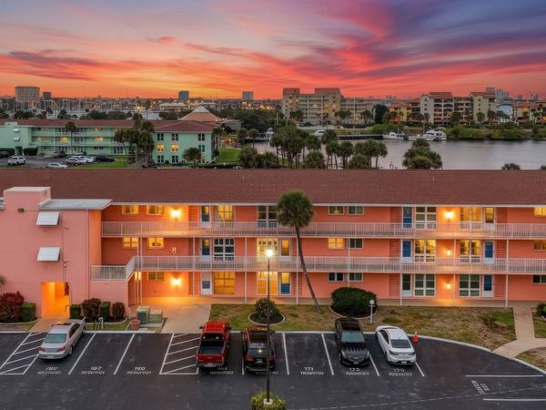 721 S Beach Street, Unit 207A, Daytona Beach, FL 32114