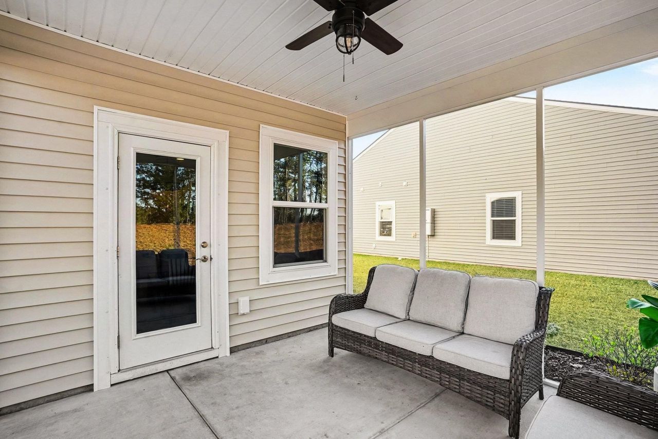 3173 Hannon Dr. Photo 34