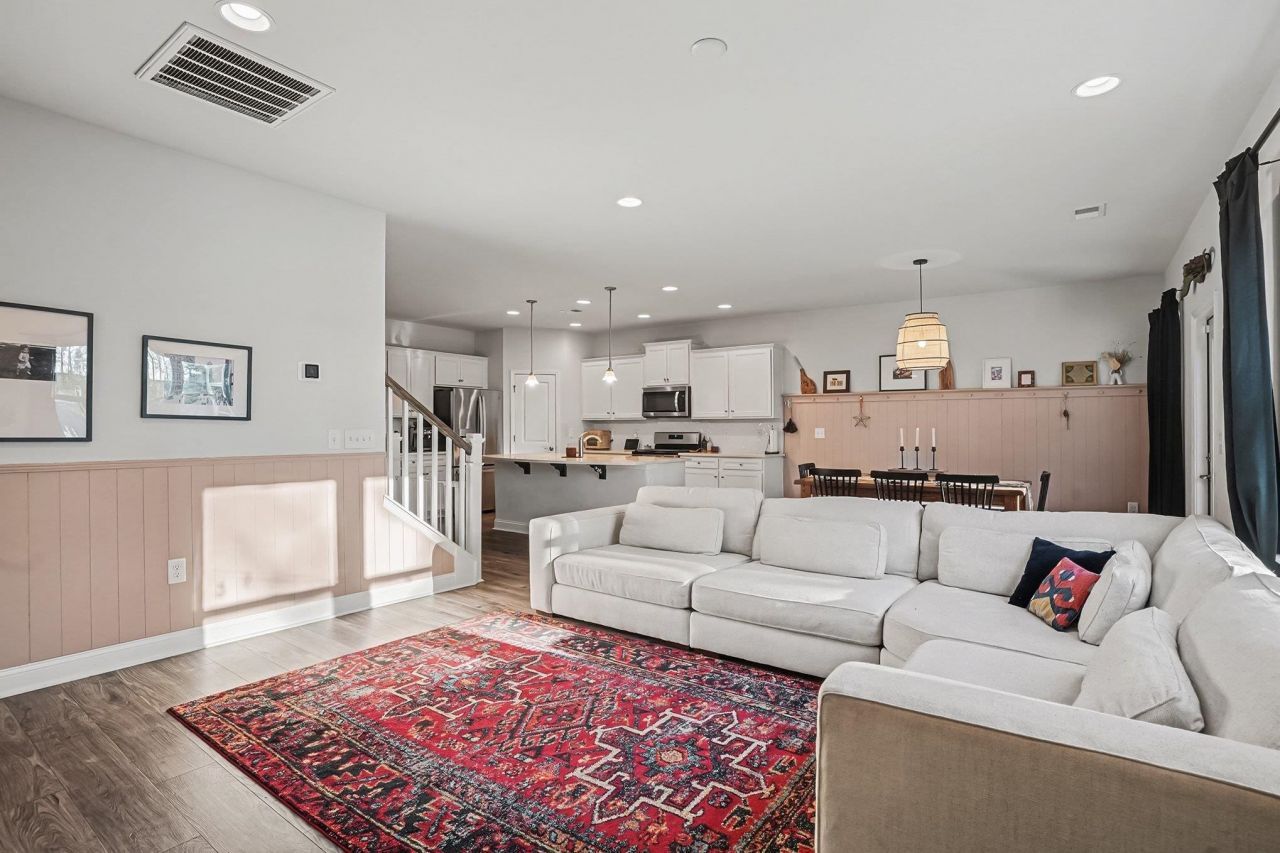 3173 Hannon Dr. Photo 9