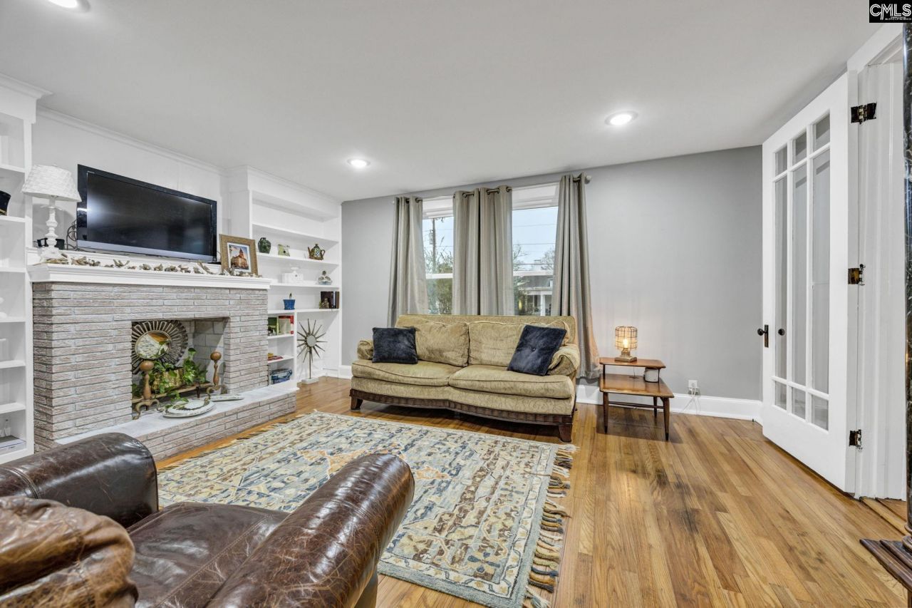 1912 Harper Street Photo 11