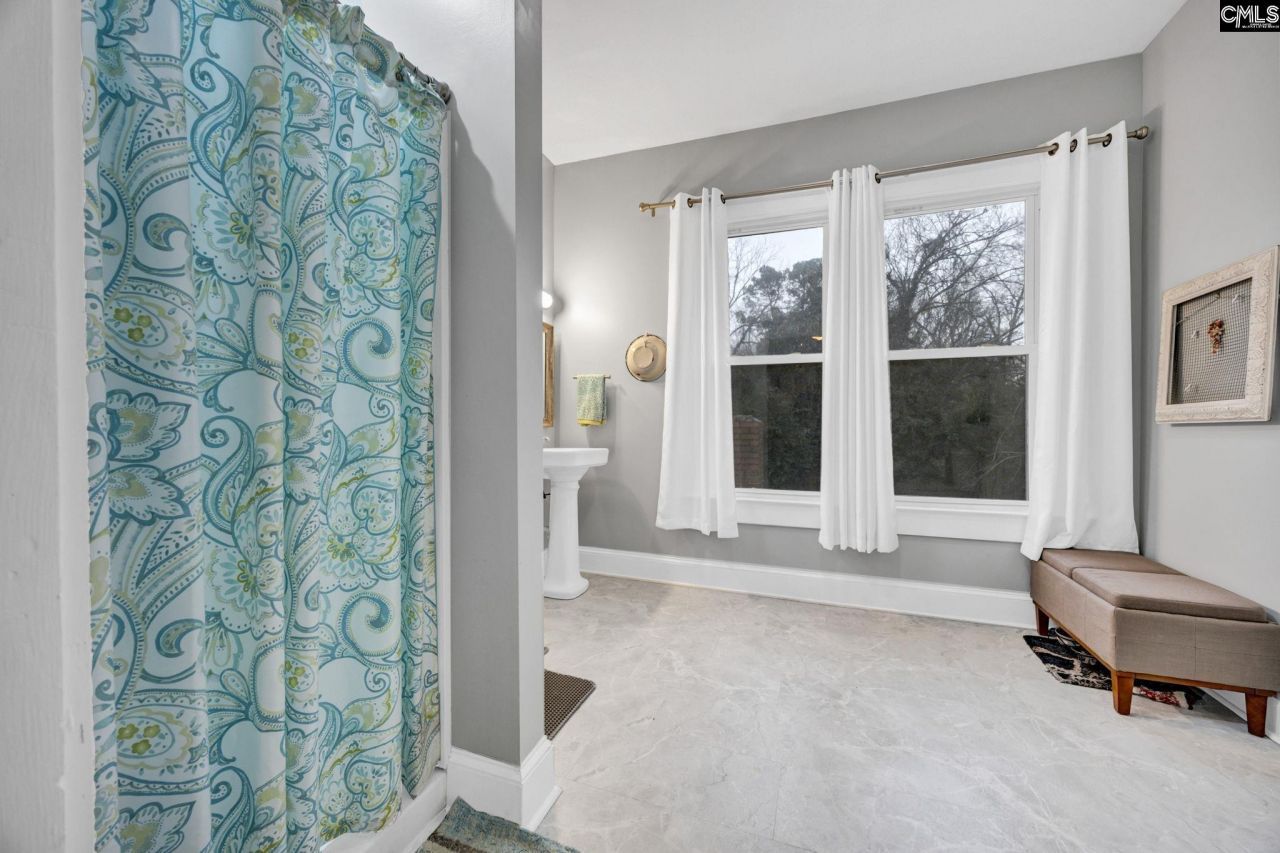 1912 Harper Street Photo 36