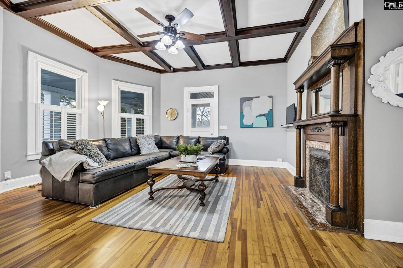 1912 Harper Street Photo 9