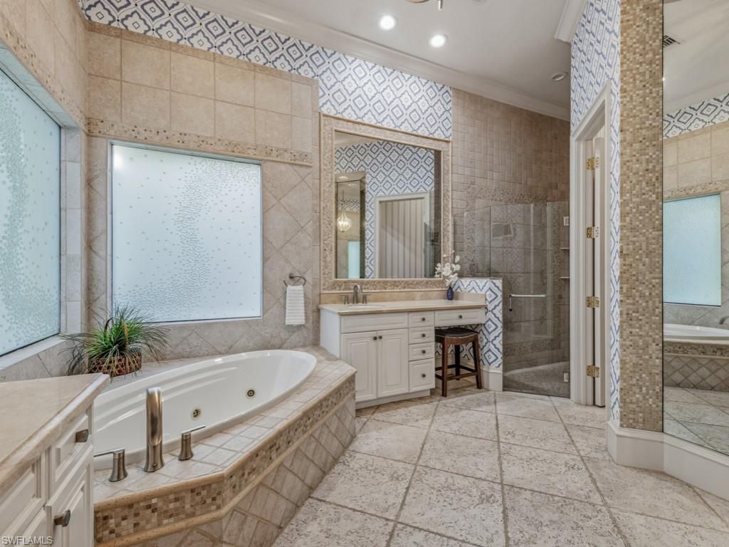 18112 Lagos Way, Naples, FL 34110 Photo
