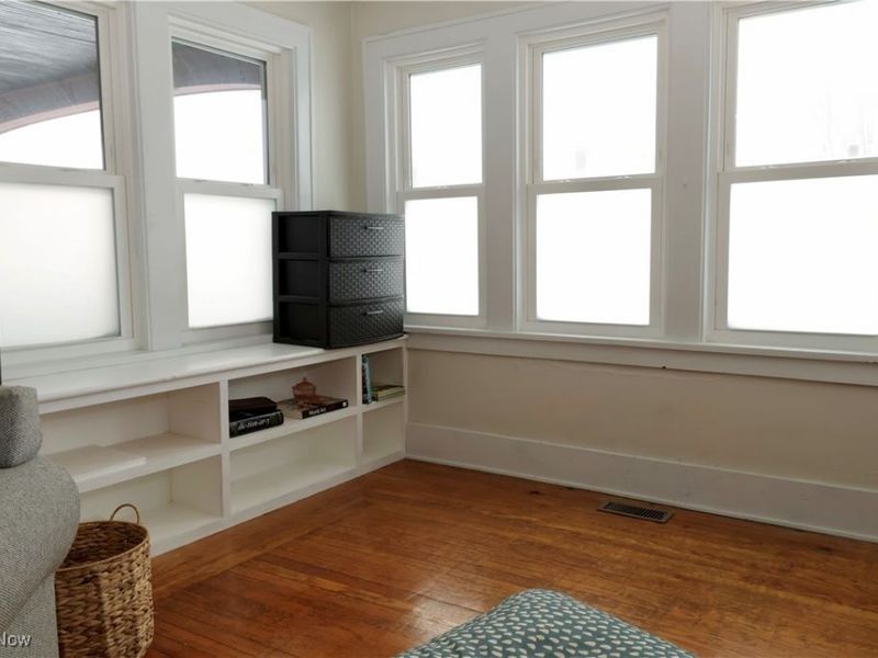 2066 E 30th Street, Lorain, OH 44055 Photo 18