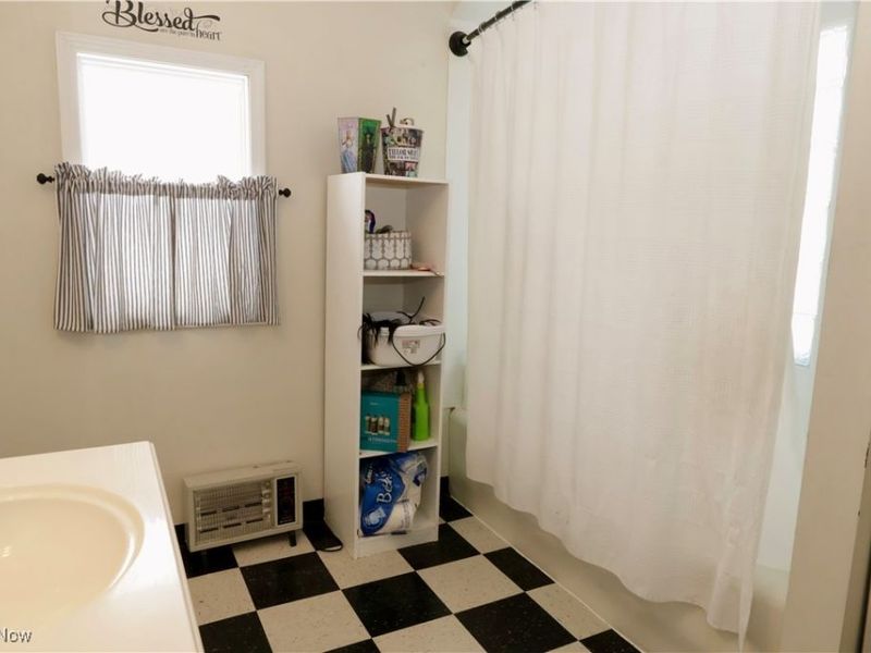 2066 E 30th Street, Lorain, OH 44055 Photo 31