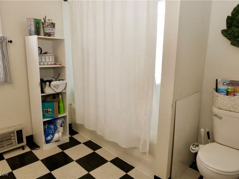 2066 E 30th Street, Lorain, OH 44055 Photo 33