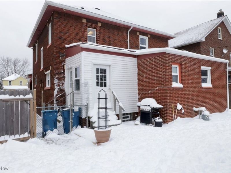 2066 E 30th Street, Lorain, OH 44055 Photo 4