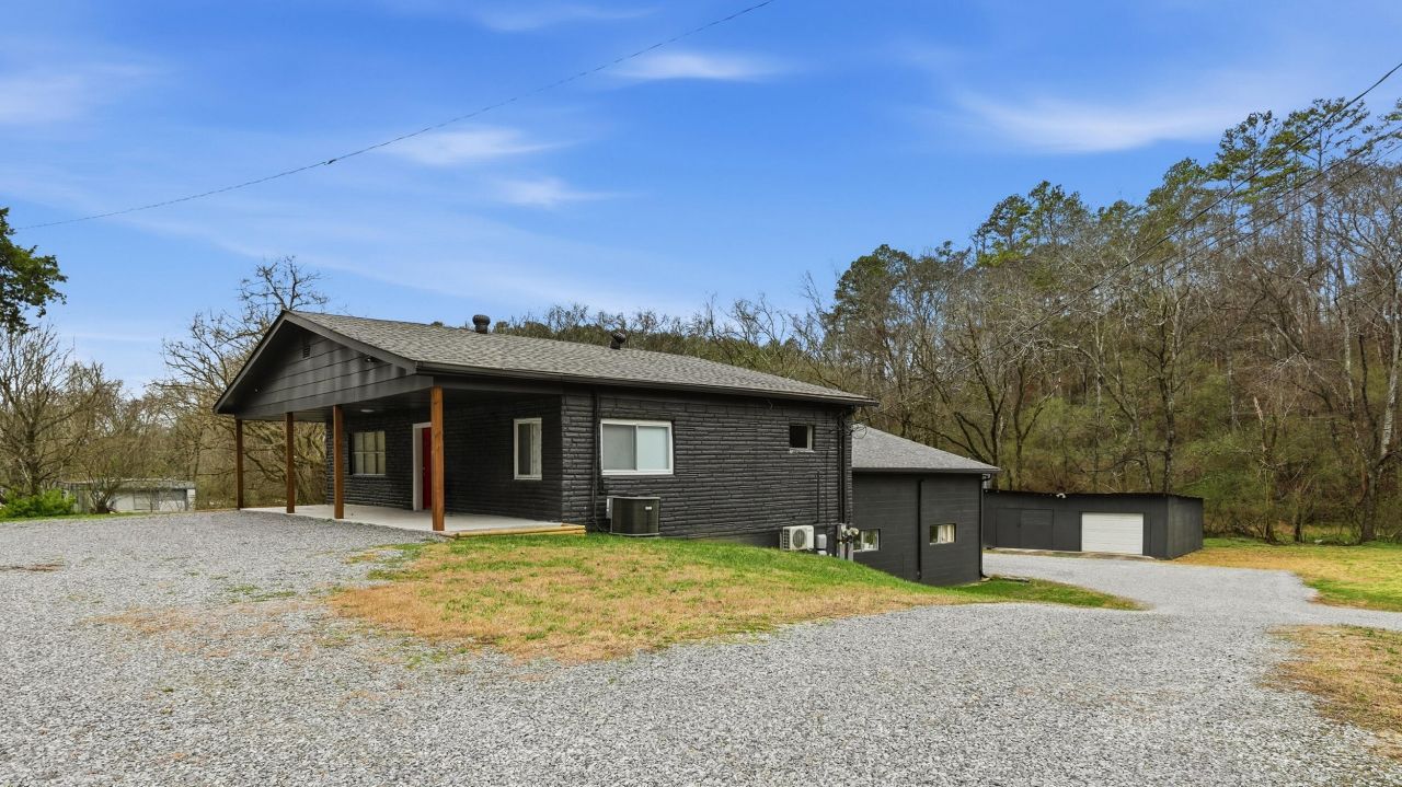9151 Dallas Hollow Road, Soddy Daisy, TN 37379 Main Photo