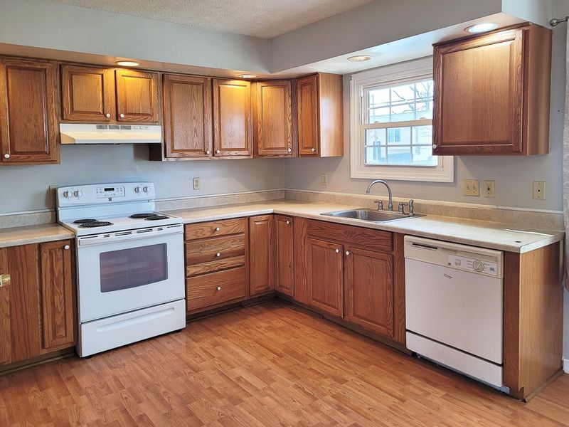 41 Meadow Wood Drive, Florence, KY 41042 Photo 4