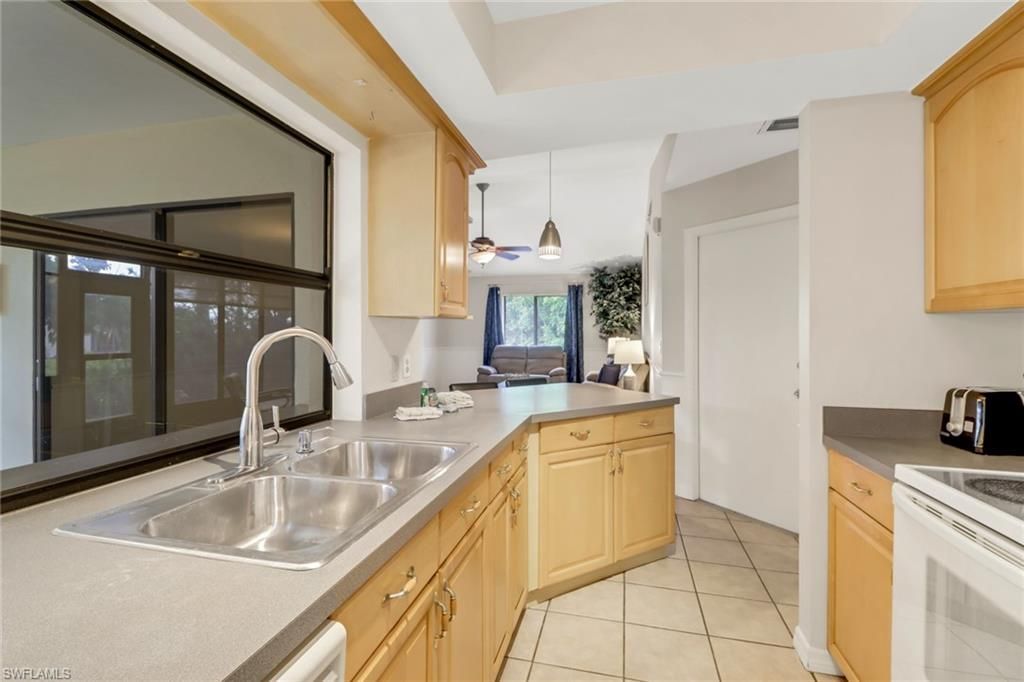 4800 SW 12th Pl, Cape Coral, FL 33914 Photo