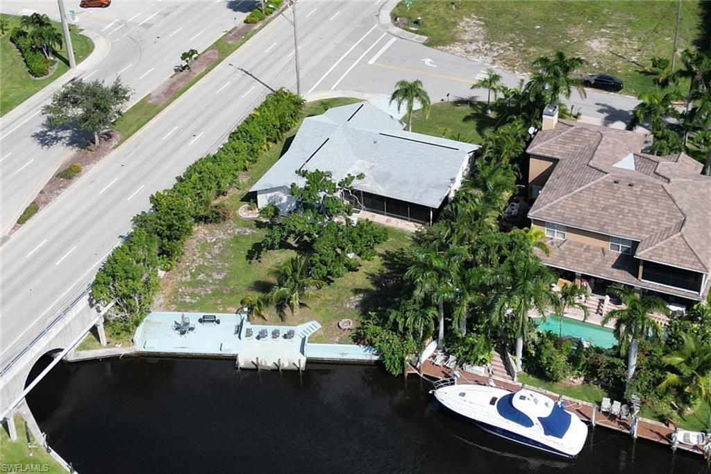4800 SW 12th Pl, Cape Coral, FL 33914 Photo