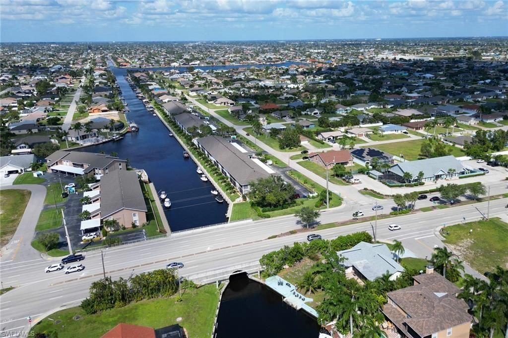 4800 SW 12th Pl, Cape Coral, FL 33914 Photo