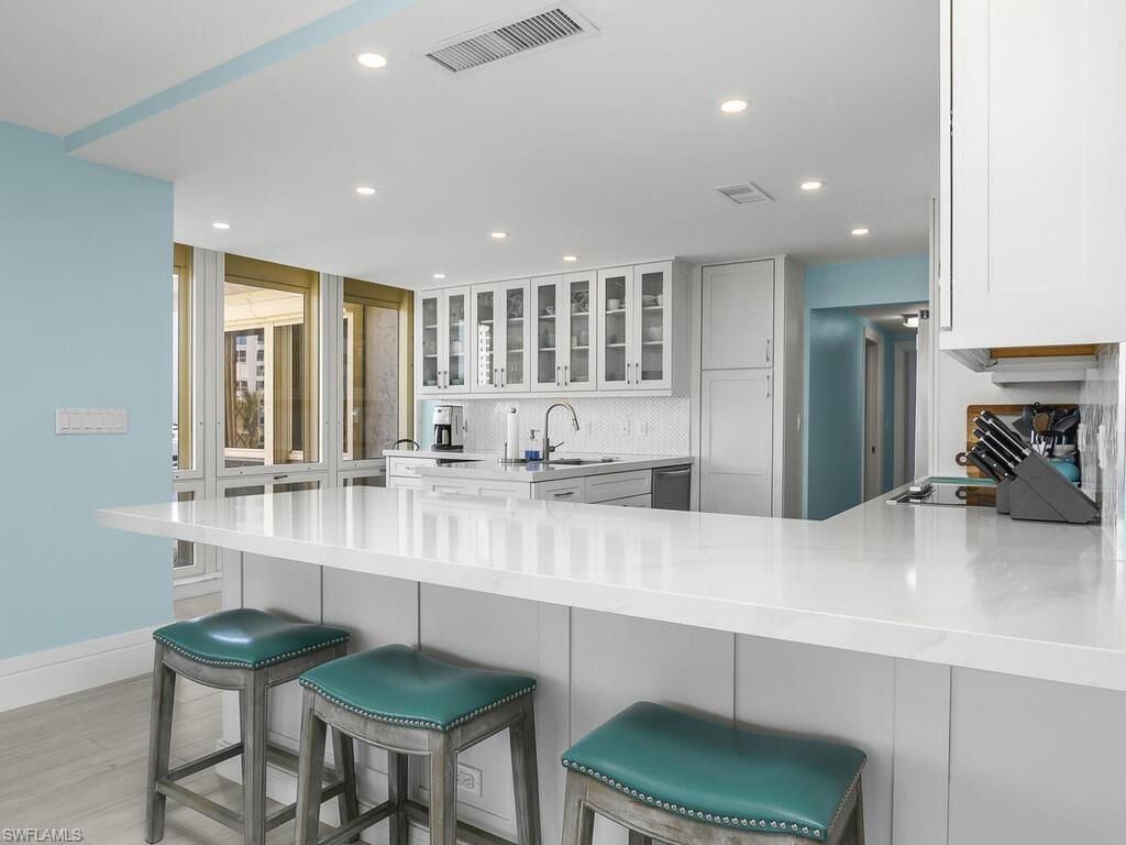 4051 Gulf Shore Blvd N, Unit 500, Naples, FL 34103 Photo