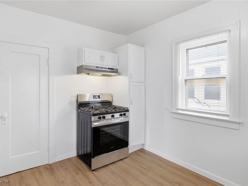 2197 W 104th Street, Cleveland, OH 44102 Photo 7