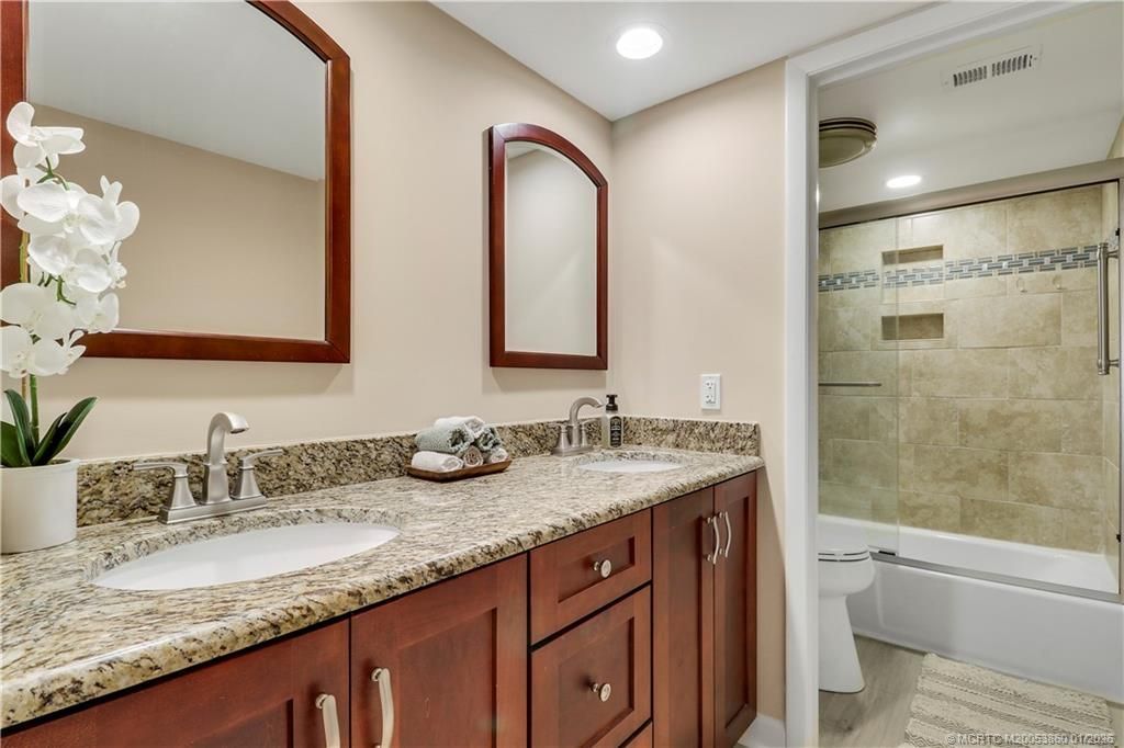 1866 SW Palm City Road, Unit 202, Stuart, FL 34994 Photo