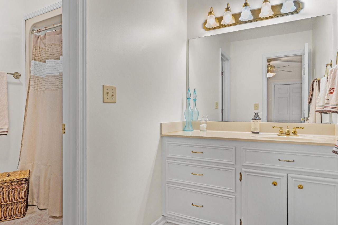 138 Governors Creek Drive Photo 18