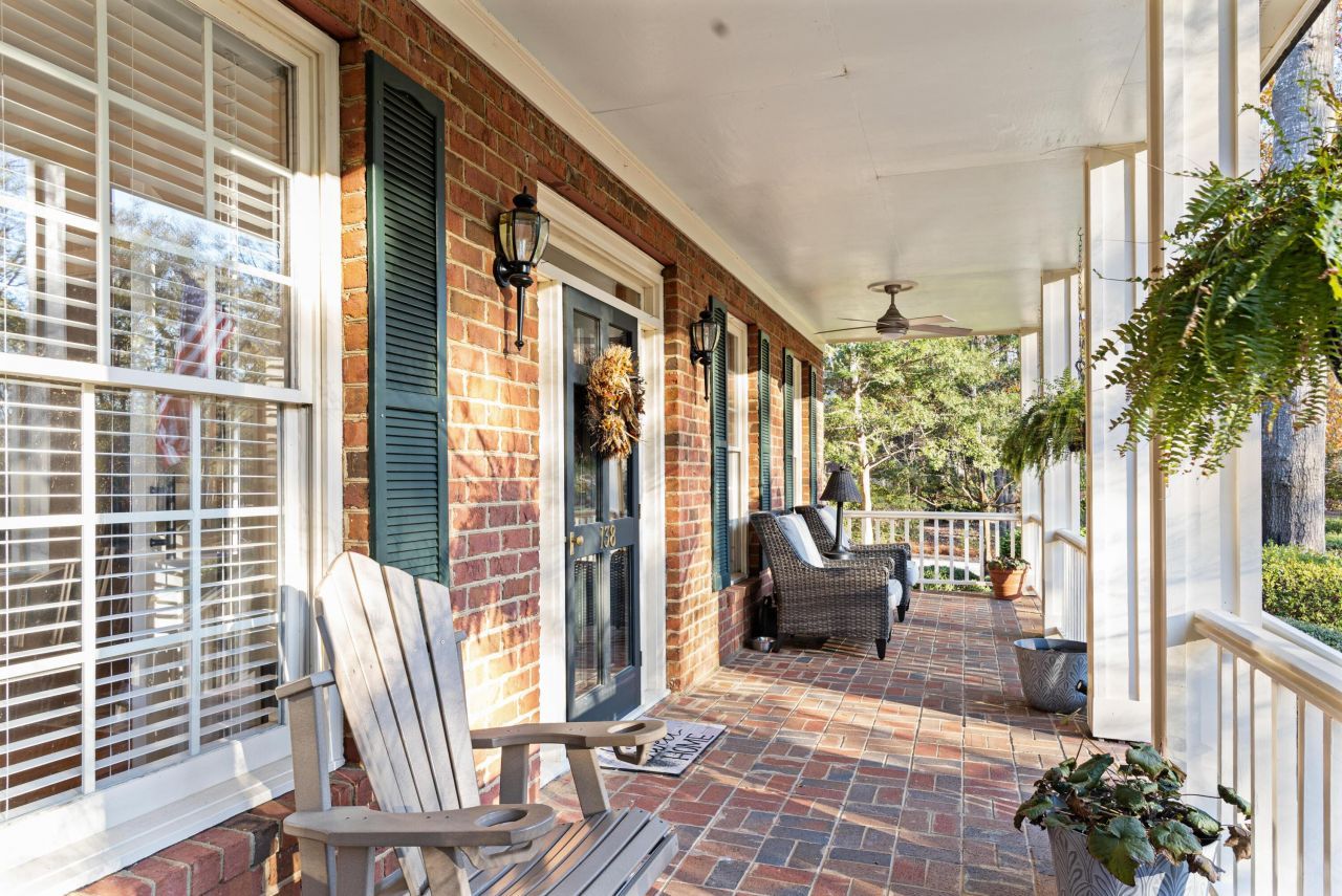 138 Governors Creek Drive Photo 4