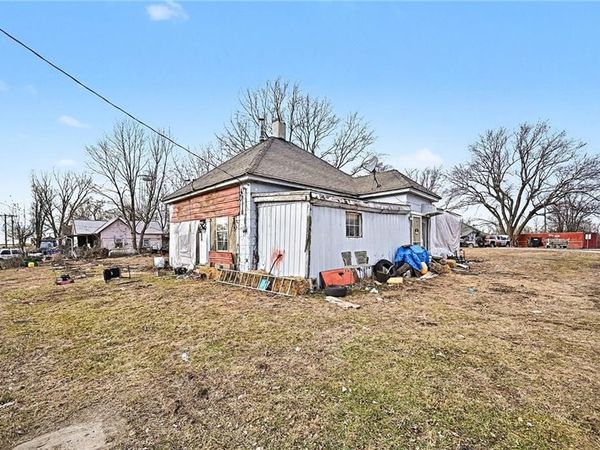 313 E 3rd Street, Altamont, MO 64620