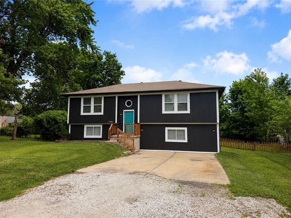 17403 Monte Verde Drive, Belton, MO 64012