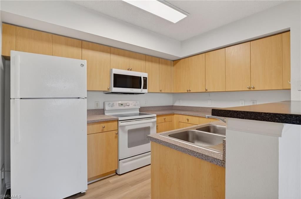 8754 River Homes Ln, Unit 8206, Bonita Springs, FL 34135 Photo