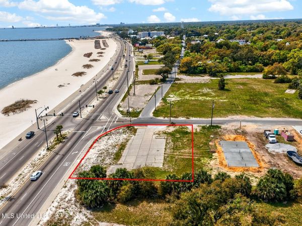 802 Beach Drive, Gulfport, MS 39507
