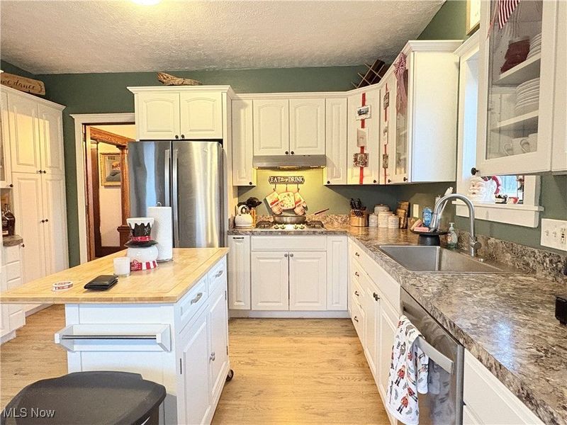 3881 E Center Street, Conneaut, OH 44030 Photo 12