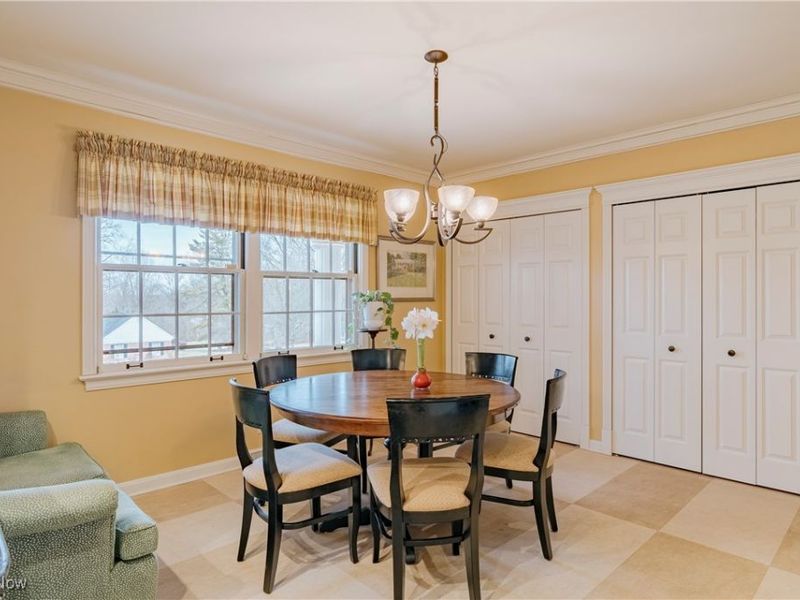 305 Hampshire Road, Akron, OH 44313 Photo 14