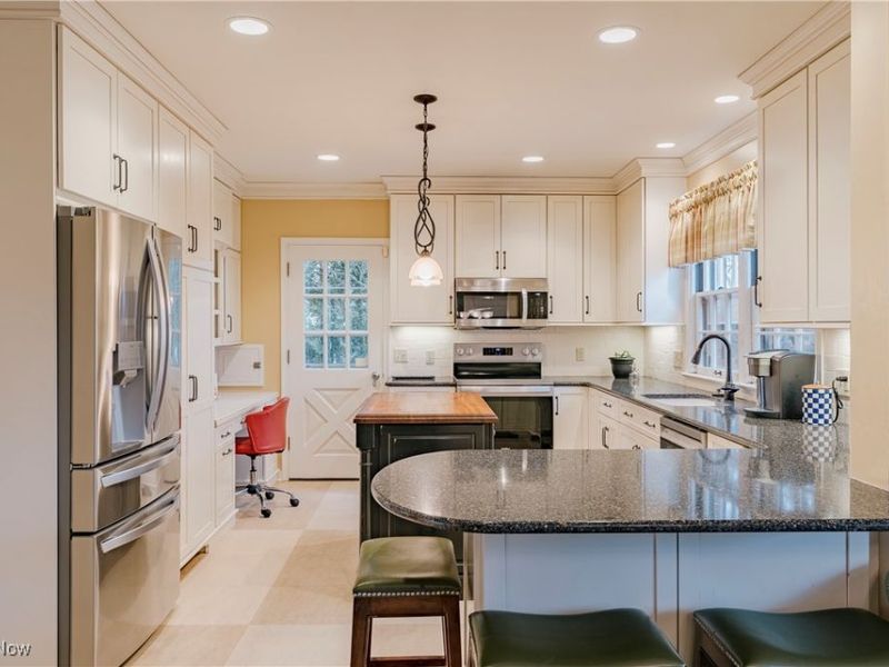 305 Hampshire Road, Akron, OH 44313 Photo 15