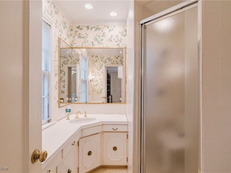 305 Hampshire Road, Akron, OH 44313 Photo 22