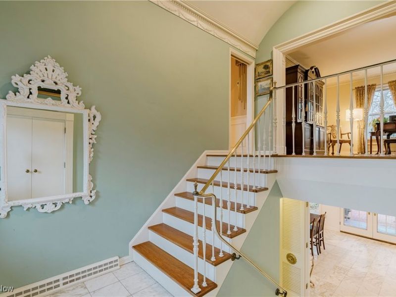 305 Hampshire Road, Akron, OH 44313 Photo 5