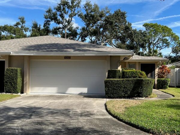 4207 BOWLING GREEN CIRCLE, Unit 35, SARASOTA, FL 34233