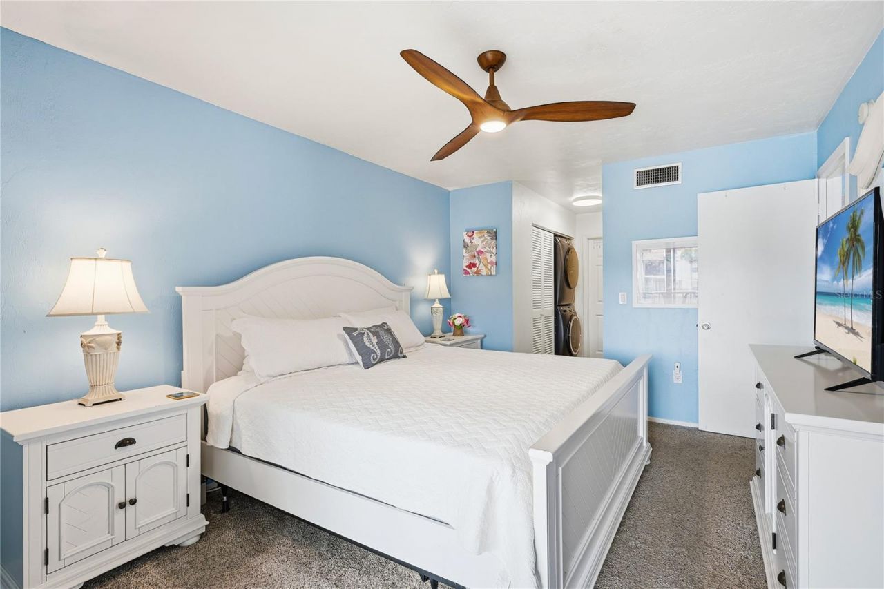 1801 Gulf Drive N, Unit 215, Bradenton Beach, FL 34217 Photo