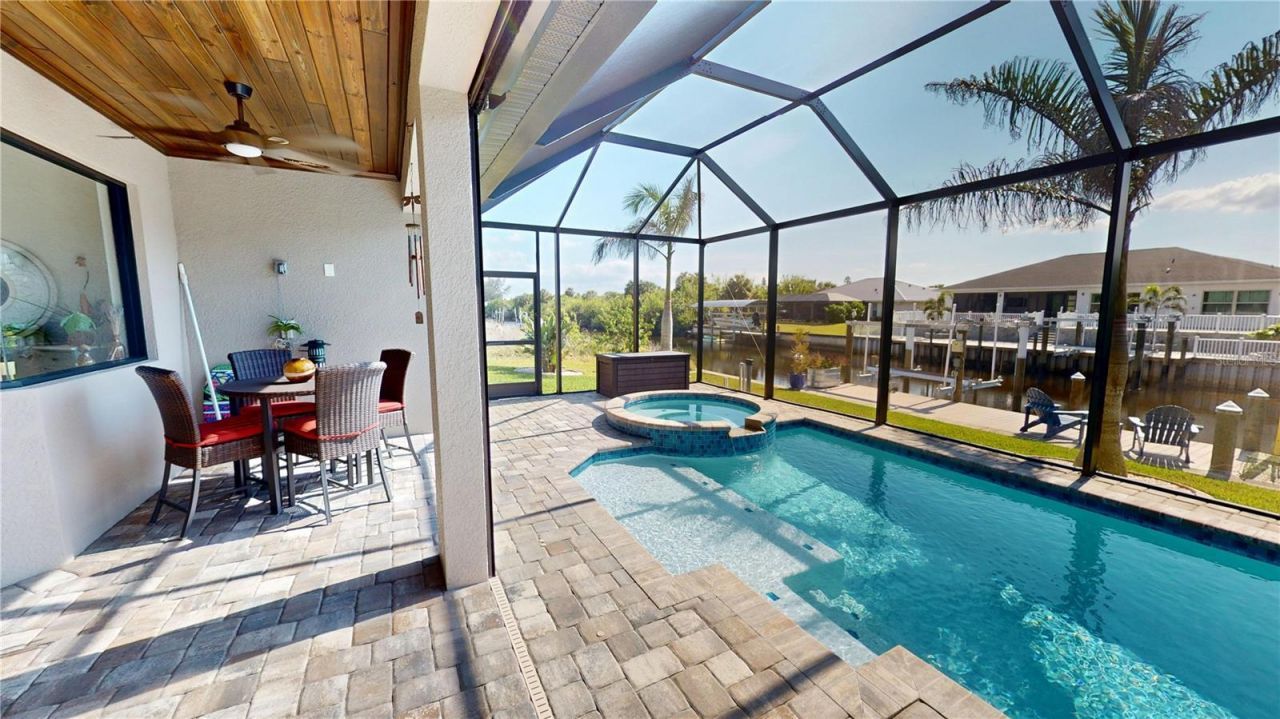 17350 Bayharbor Circle, Port Charlotte, FL 33948 Photo