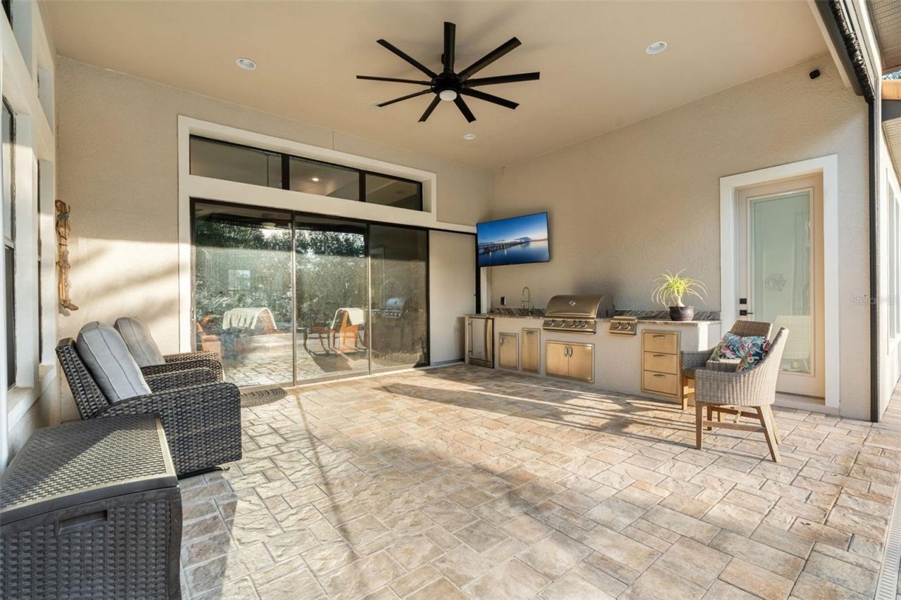 25870 Crossings Bluff Lane, Sorrento, FL 32776 Photo