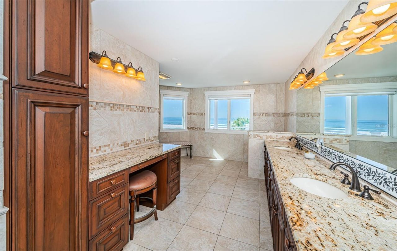 934 Eldorado Avenue, Clearwater Beach, FL 33767 Photo