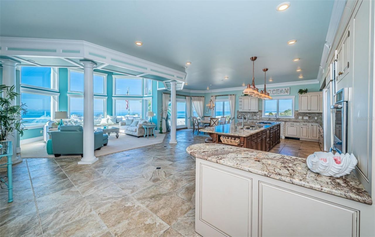 934 Eldorado Avenue, Clearwater Beach, FL 33767 Photo