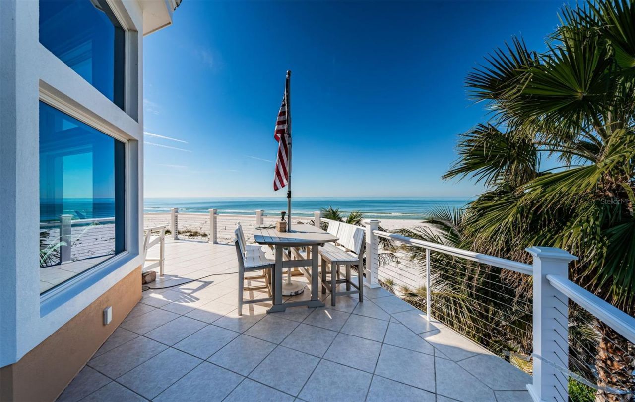 934 Eldorado Avenue, Clearwater Beach, FL 33767 Photo