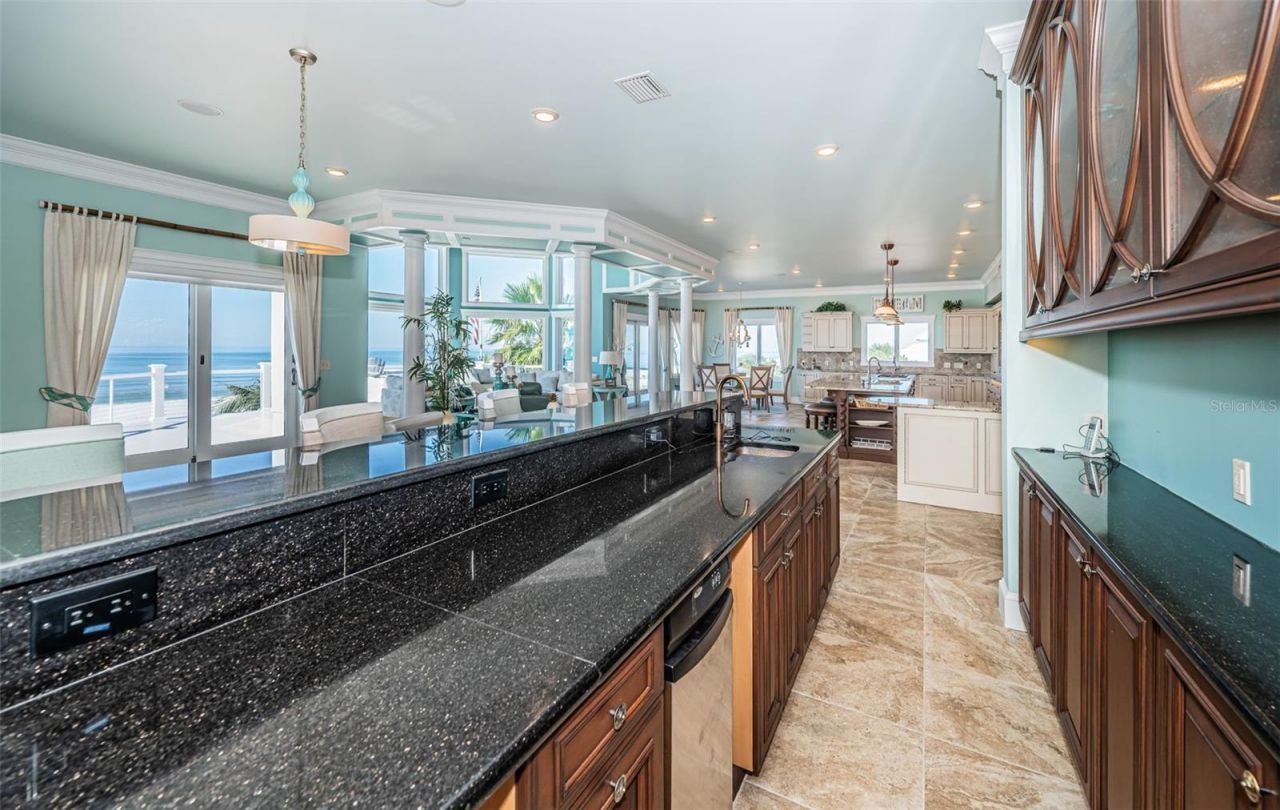 934 Eldorado Avenue, Clearwater Beach, FL 33767 Photo