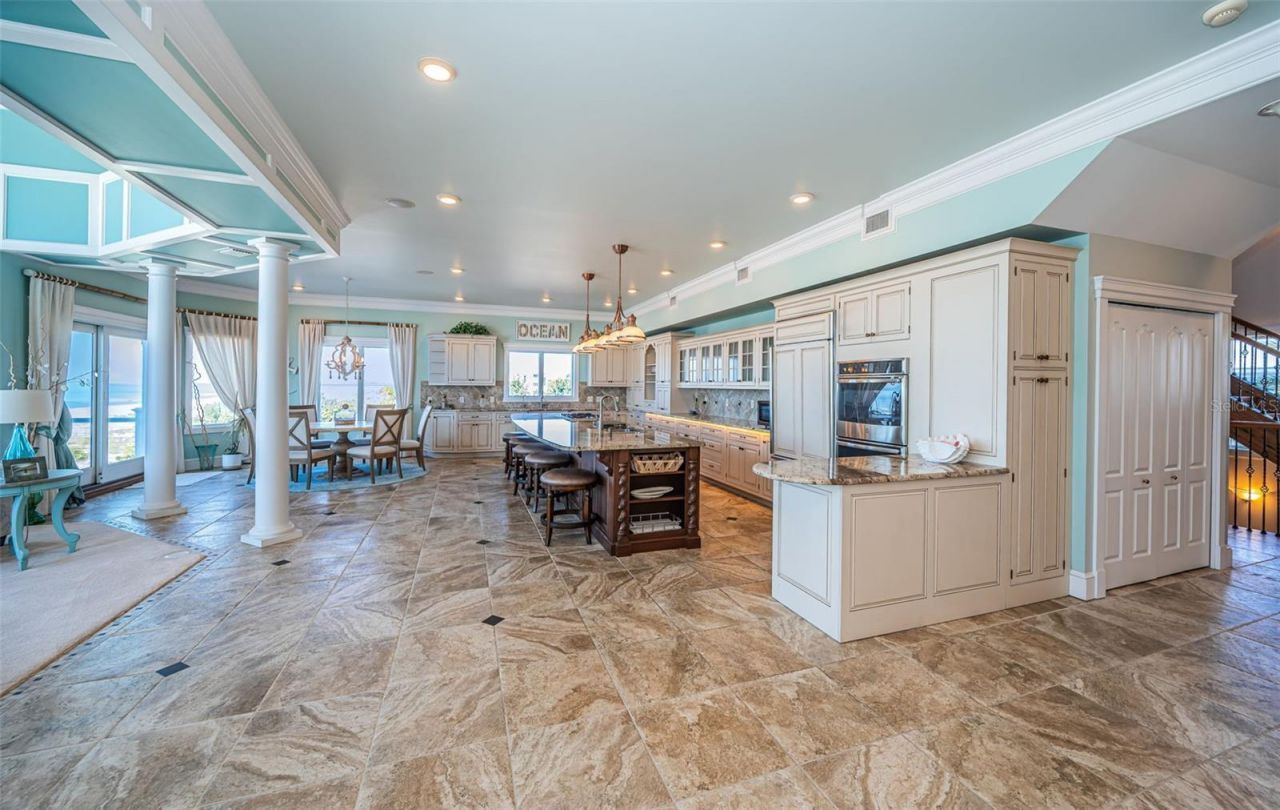 934 Eldorado Avenue, Clearwater Beach, FL 33767 Photo