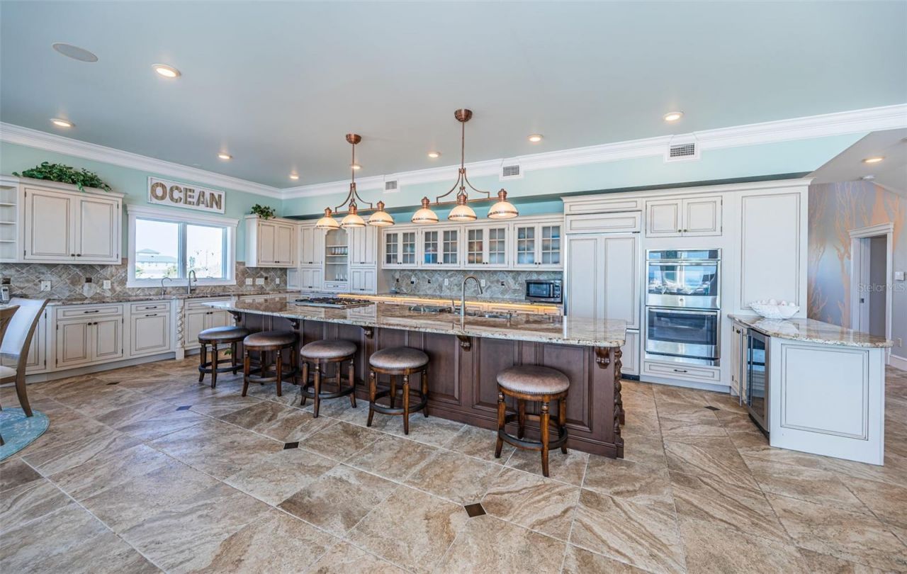 934 Eldorado Avenue, Clearwater Beach, FL 33767 Photo