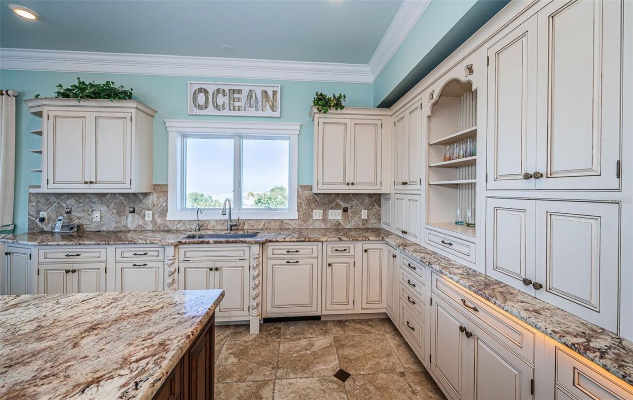 934 Eldorado Avenue, Clearwater Beach, FL 33767 Photo