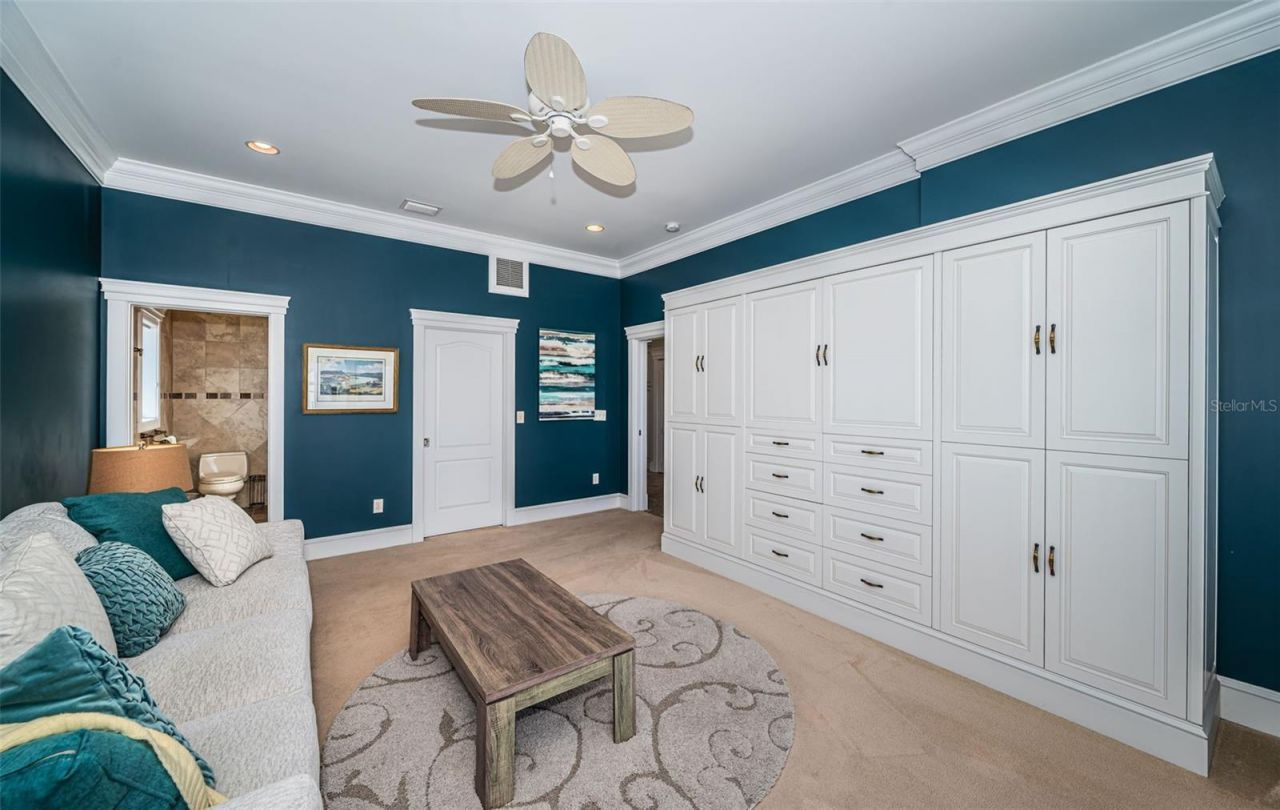 934 Eldorado Avenue, Clearwater Beach, FL 33767 Photo