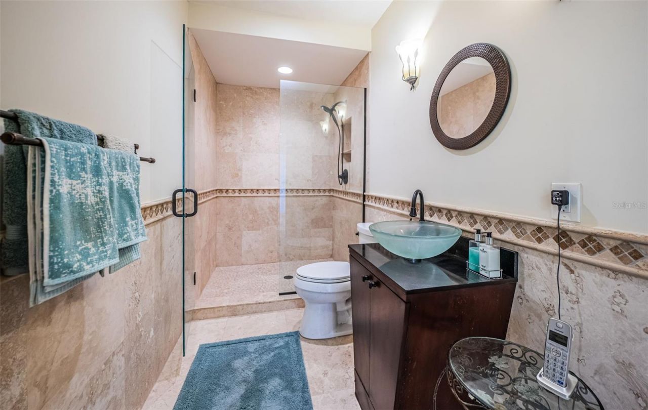 934 Eldorado Avenue, Clearwater Beach, FL 33767 Photo