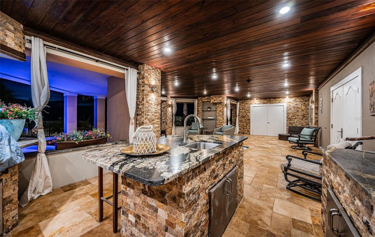 934 Eldorado Avenue, Clearwater Beach, FL 33767 Photo