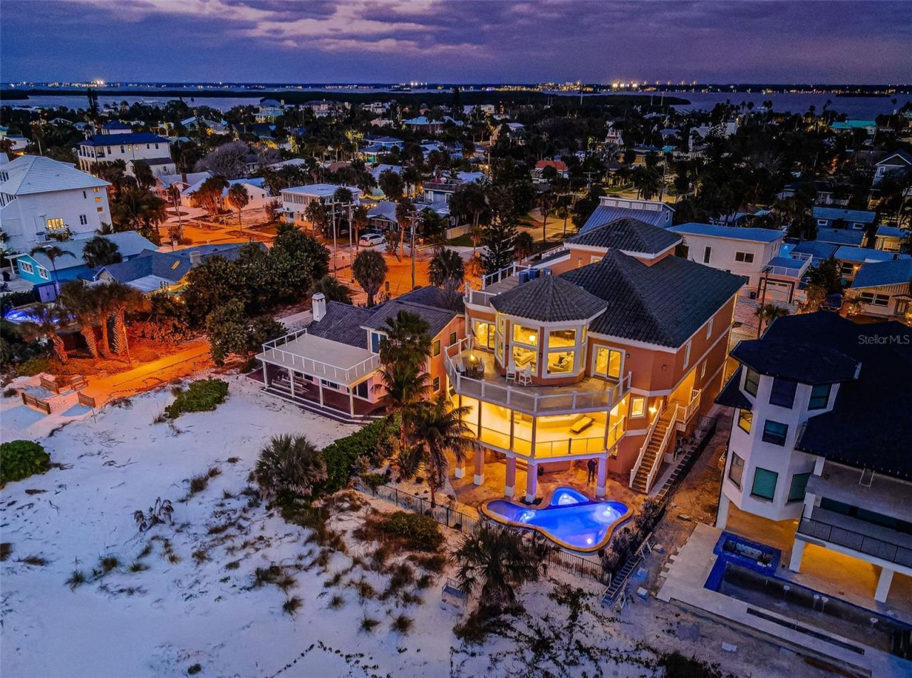 934 Eldorado Avenue, Clearwater Beach, FL 33767 Photo