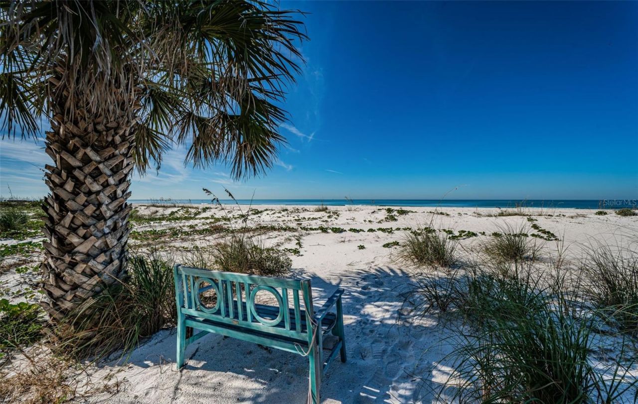 934 Eldorado Avenue, Clearwater Beach, FL 33767 Photo