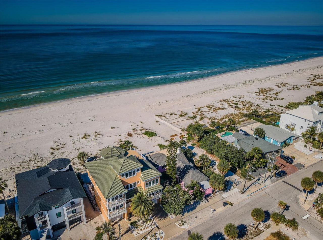 934 Eldorado Avenue, Clearwater Beach, FL 33767 Photo