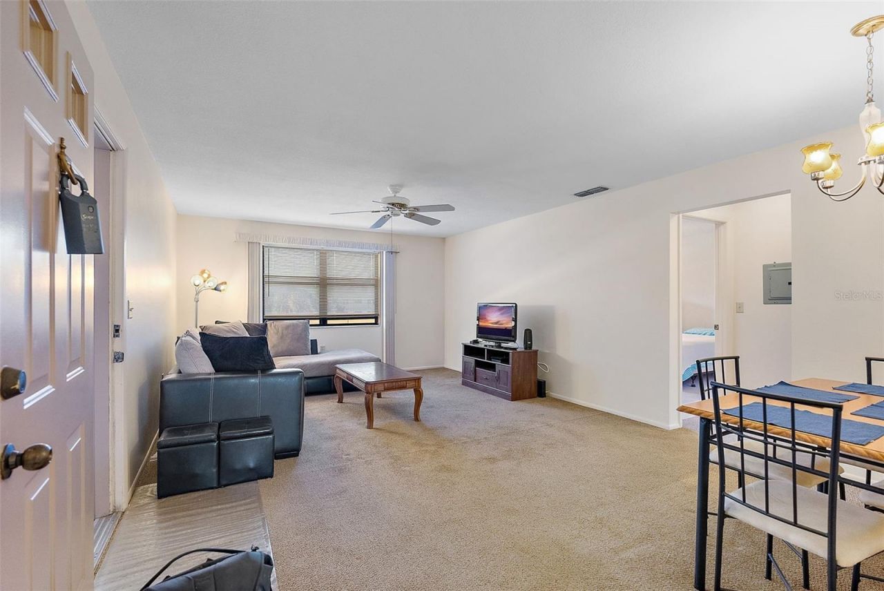 6188 80th Street N, Unit 303, Saint Petersburg, FL 33709 Photo